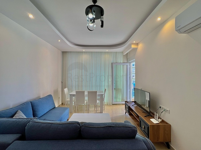 Квартира 1+1 в районе Махмутлар с мебелью и техникой. 