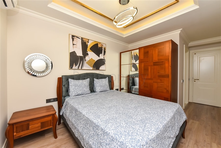 Четырехкомнатная квартира в шикарном комплексе класса люкс с видом на море.