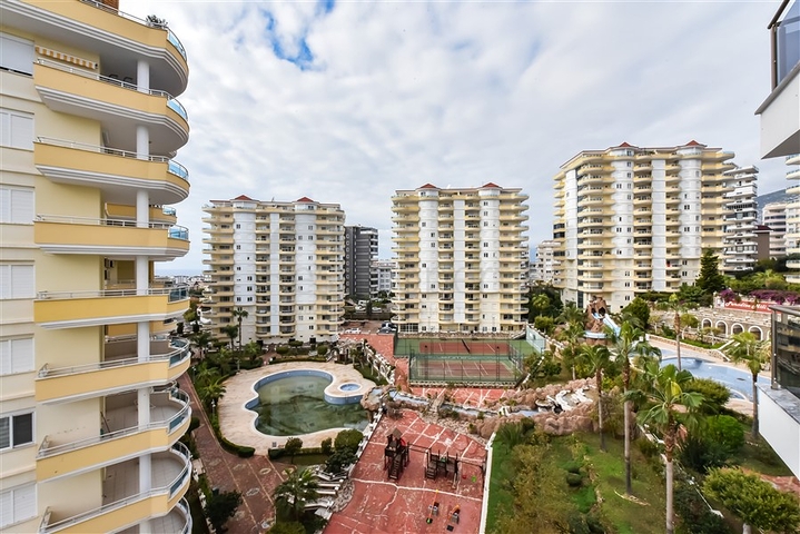 Квартира 1+1 в аренду в Махмутларе