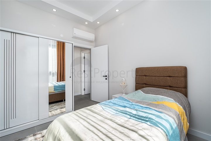 Меблированная трехкомнатная квартира в районе Каргыджак