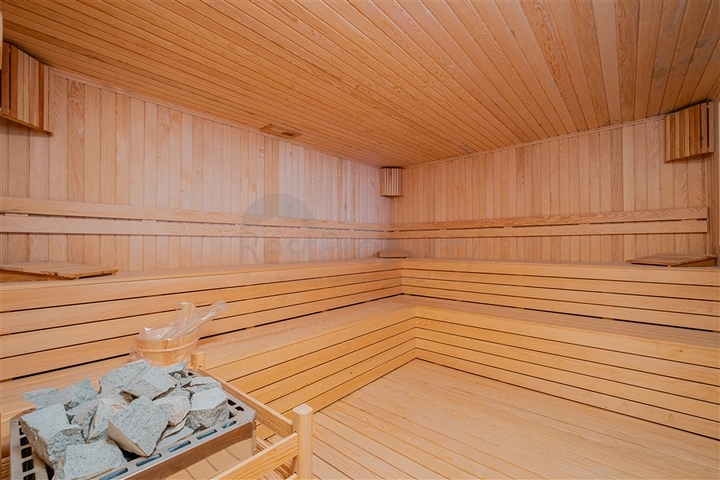 Меблированная трехкомнатная квартира в районе Каргыджак