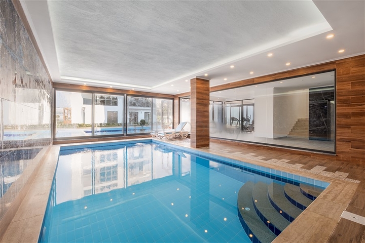 Меблированная трехкомнатная квартира в районе Каргыджак