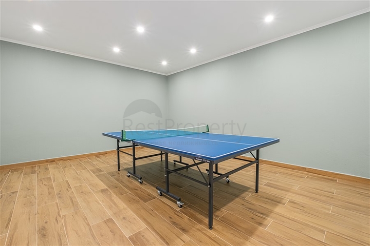 Меблированная трехкомнатная квартира в районе Каргыджак