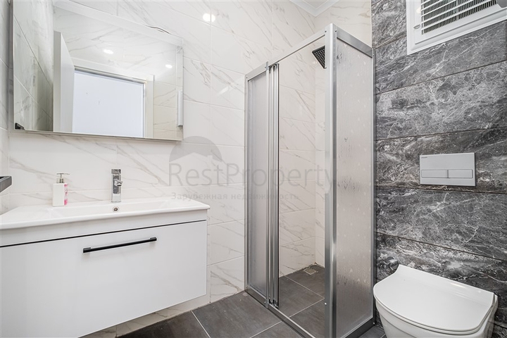 Меблированная трехкомнатная квартира в районе Каргыджак