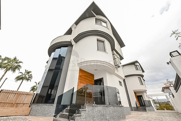 Стильная вилла 4+1 в районе Паяллар