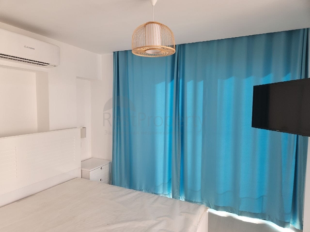 Вилла отельной концепции на первой береговой линии