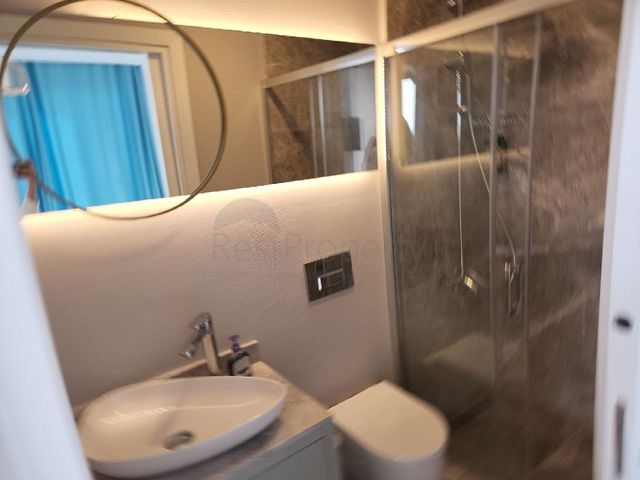 Вилла отельной концепции на первой береговой линии