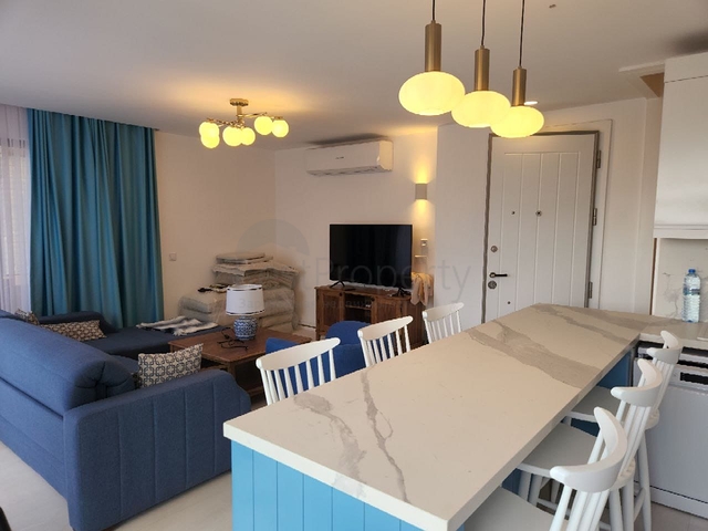 Вилла отельной концепции на первой береговой линии