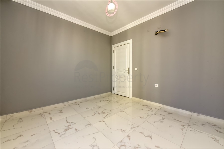 Просторный пентхаус 3+1 в Махмутларе