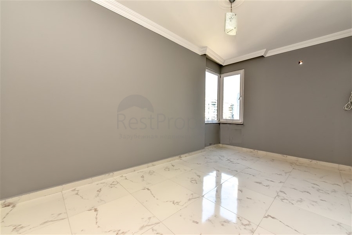 Просторный пентхаус 3+1 в Махмутларе