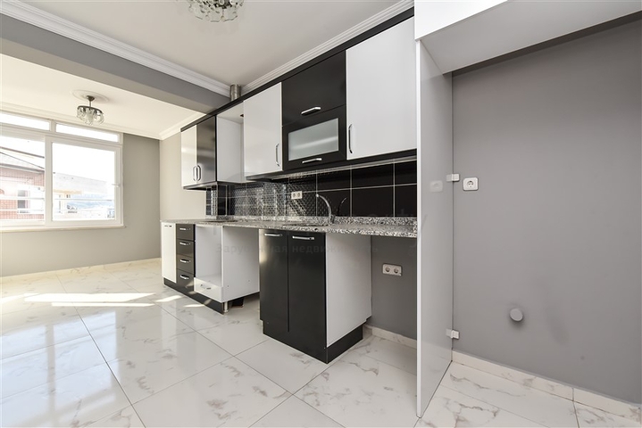 Просторный пентхаус 3+1 в Махмутларе