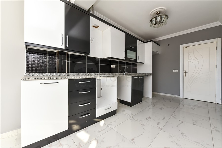 Просторный пентхаус 3+1 в Махмутларе