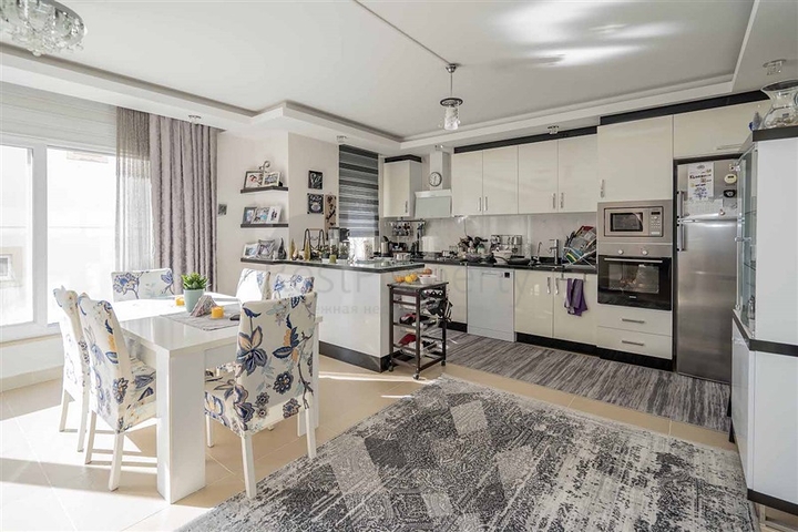 Апартаменты 2+1 с просторной Террасой в центре Алании.