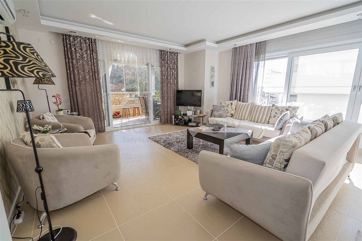 Апартаменты 2+1 с просторной Террасой в центре Алании.