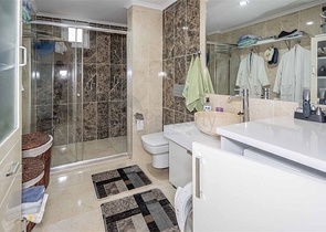 Апартаменты 2+1 с просторной Террасой в центре Алании.