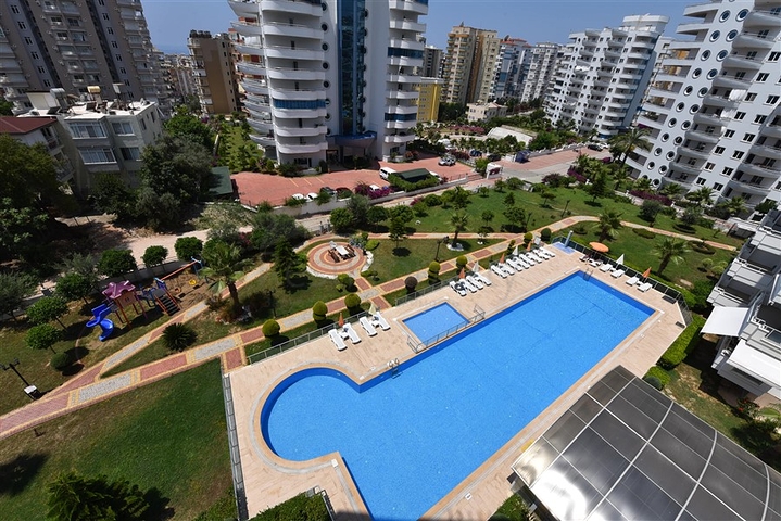 Апартаменты в комплексе с инфраструктурой в районе Махмутлар