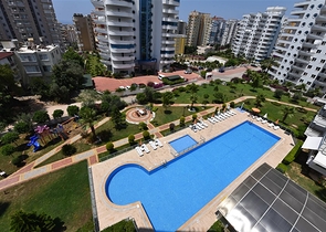 Апартаменты в комплексе с инфраструктурой в районе Махмутлар