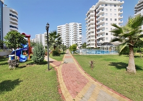 Апартаменты в комплексе с инфраструктурой в районе Махмутлар