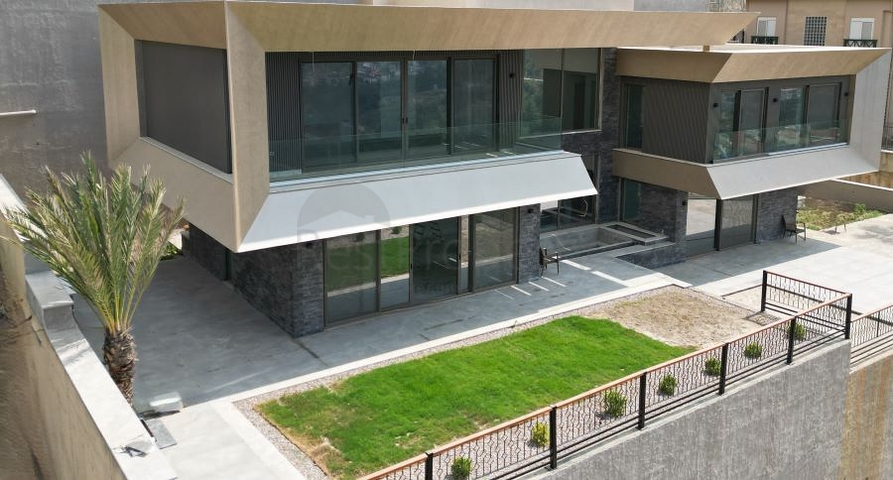 Вилла с видом на Средиземное море- идеальное слияние роскоши и природы