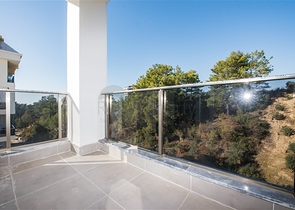 Квартира 1+1 в новом комплексе в окружении хвойного леса