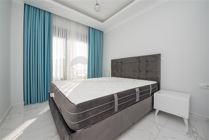 Светлая мебелированная квартира в пешей доступности от моря