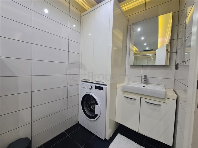 Просторная квартира планировки 3+1 в районе Джикджилли