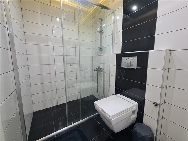 Просторная квартира планировки 3+1 в районе Джикджилли