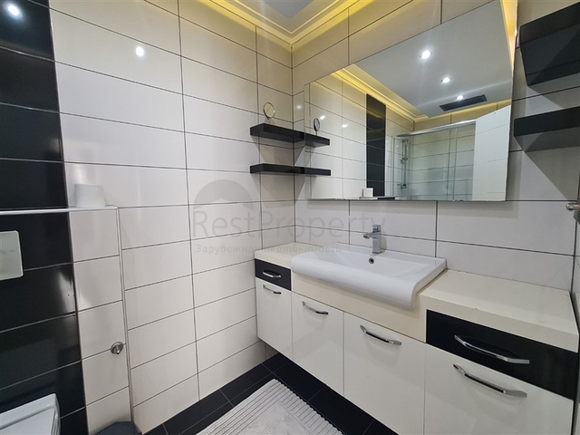 Просторная квартира планировки 3+1 в районе Джикджилли