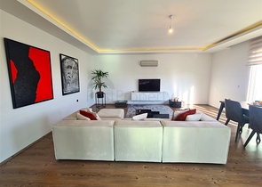 Просторная квартира планировки 3+1 в районе Джикджилли