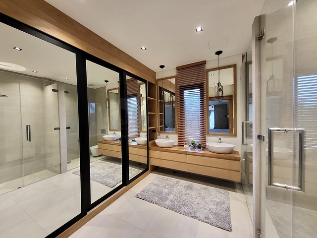 Виллы класса люкс в премиальной локации Пхукета