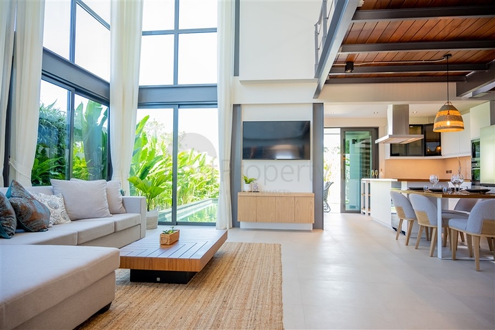 Виллы класса люкс в премиальной локации Пхукета