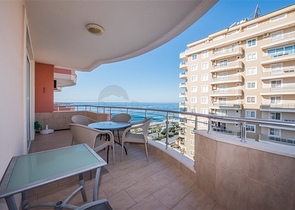 Просторная квартира 2+1 с видом на море в районе Махмутлар