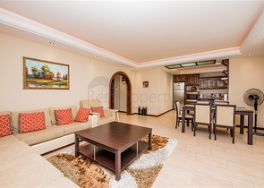 Просторная квартира 2+1 с видом на море в районе Махмутлар