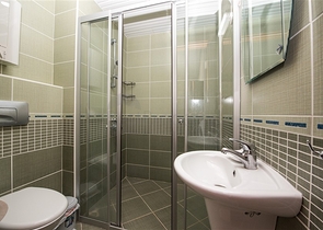 Просторная квартира 2+1 с видом на море в районе Махмутлар