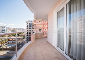 Просторная квартира 2+1 с видом на море в районе Махмутлар