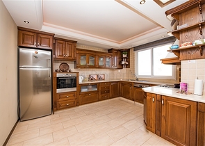 Просторная квартира 2+1 с видом на море в районе Махмутлар