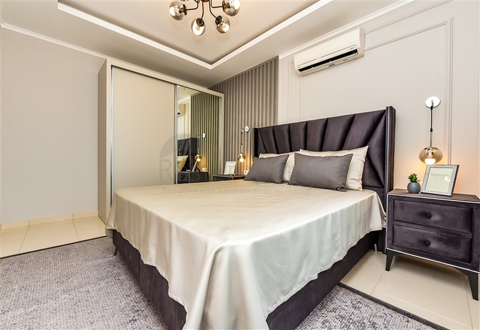 Светлая мебелированная квартира в пешей доступности от моря