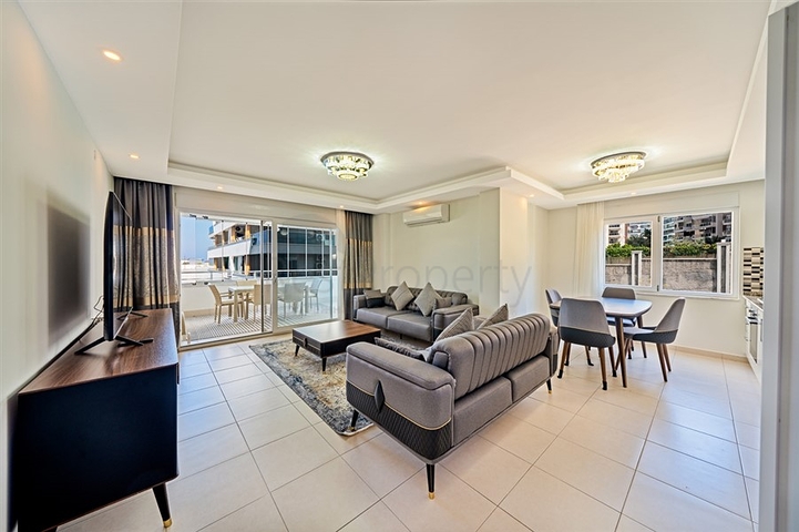 Меблированная трехкомнатная квартира в ЖК с богатой инфраструктурой