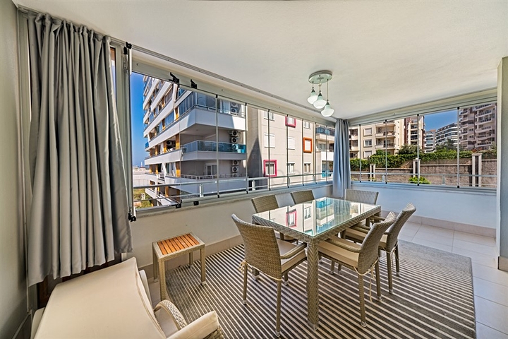 Меблированная трехкомнатная квартира в ЖК с богатой инфраструктурой