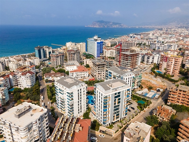 Квартира планировкой 3+1 с видом на море в Тосмуре