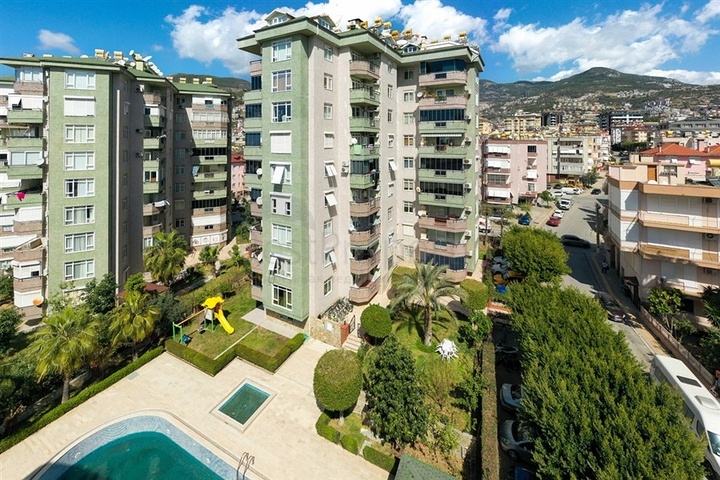 Квартира планировкой 3+1 в районе пляжа Клеопатра