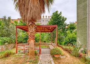 Квартира планировкой 3+1 в районе пляжа Клеопатра