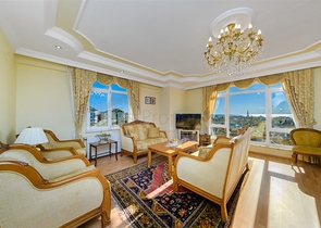 Квартира планировкой 3+1 в районе пляжа Клеопатра