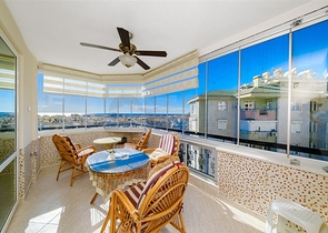 Квартира планировкой 3+1 в районе пляжа Клеопатра