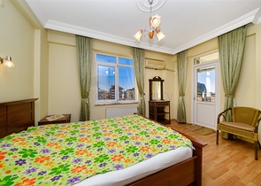 Квартира планировкой 3+1 в районе пляжа Клеопатра