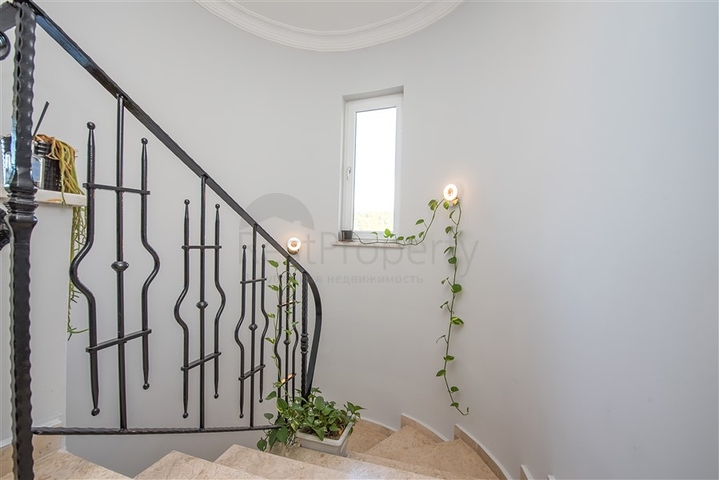 Вилла 3+1 для тихого проживания и отдыха в Алании