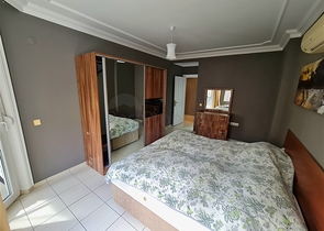 Просторная светлая трехкомнатная квартира с двумя балконами