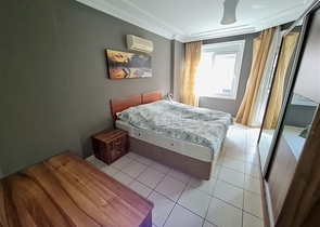 Просторная светлая трехкомнатная квартира с двумя балконами