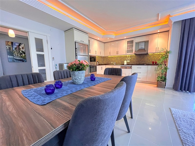 Просторная квартира 2+1 в центре района Оба