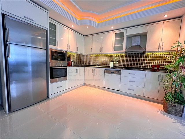 Просторная квартира 2+1 в центре района Оба